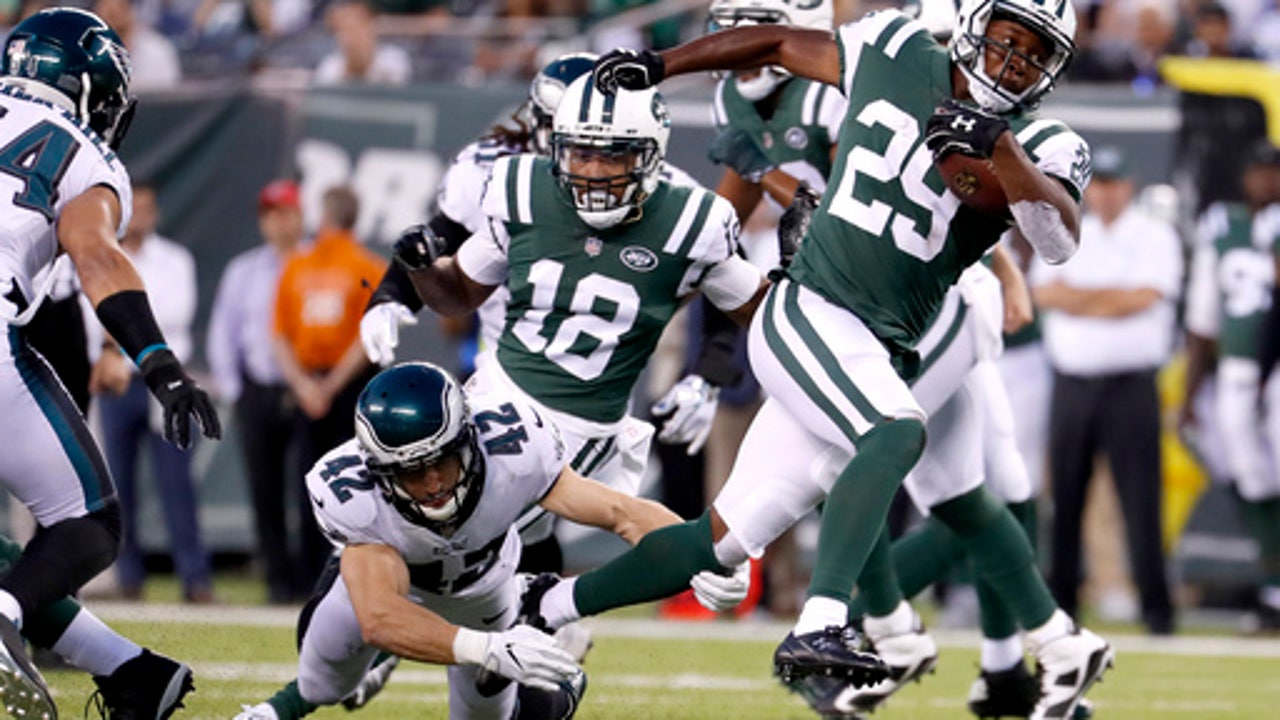 Despite injury, Chris Maragos remains a leader on Eagles